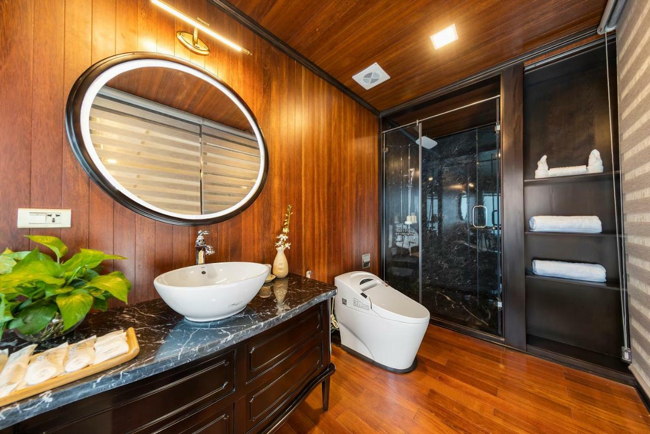 Hotel La Regina Legend Cruise Ha Long Zewnętrze zdjęcie